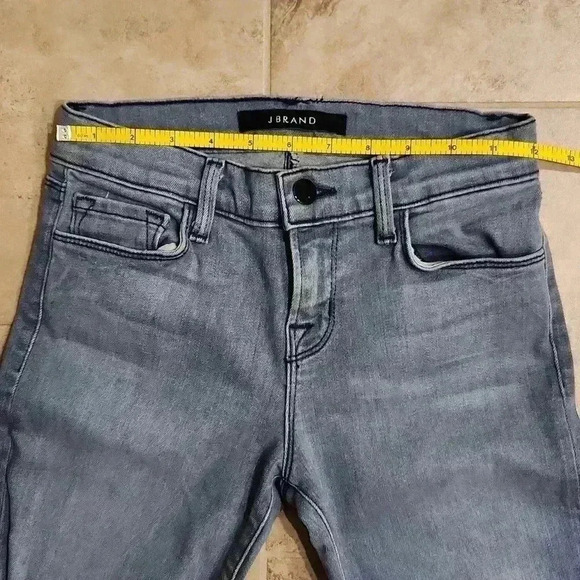 J Brand Strobe Capri - Picture 3 of 10